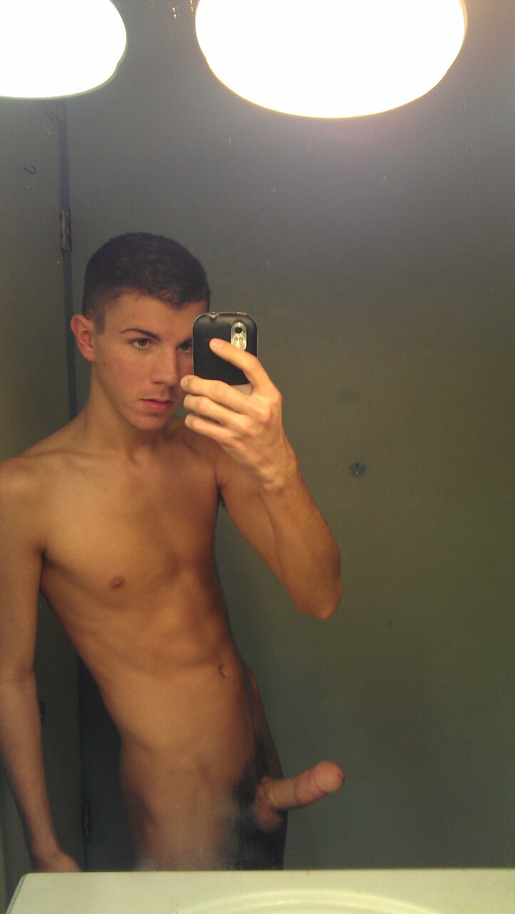 Liam-Martin-Nude-Pics